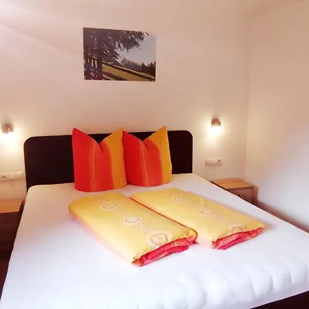 Appartement Gaestehaus Vier Jahreszeiten