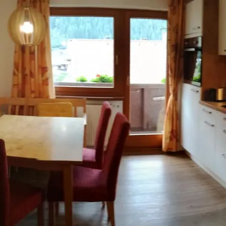 Apartamento Gaestehaus Vier Jahreszeiten