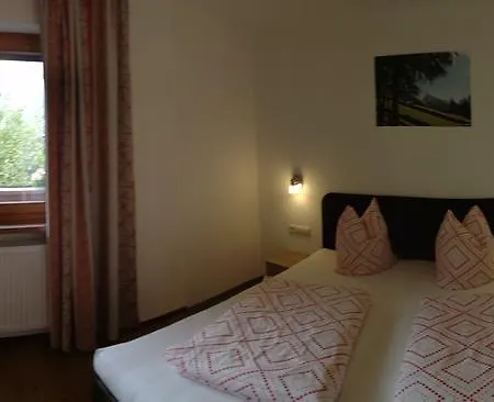 Gaestehaus Vier Jahreszeiten Apartamento *