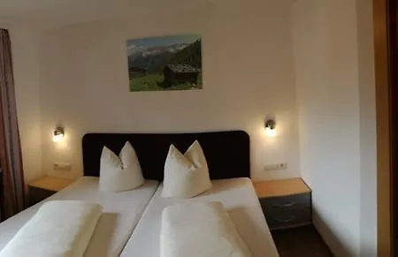 Gaestehaus Vier Jahreszeiten Apartamento *