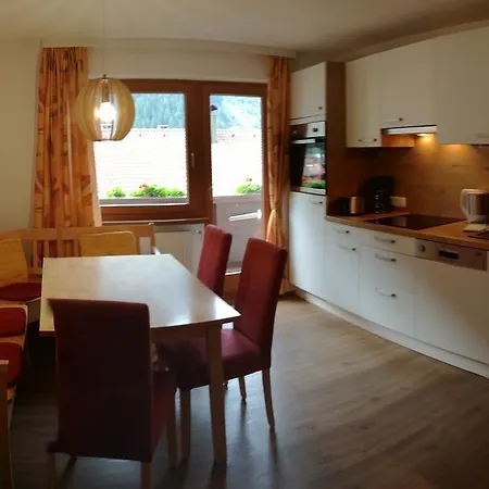 Apartamento Gaestehaus Vier Jahreszeiten